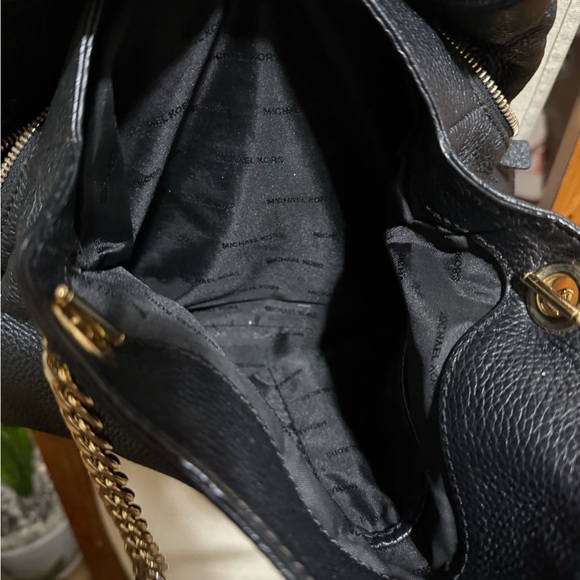 Michael Kors pebble leather shoulder bag - Picture 8 of 15